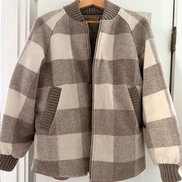 Varley Jackets & Blazers - VARLEY Reno Reversible Jacket (2025)